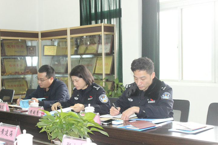溫州市公安局治安支隊領導蒞臨溫州市保安職業(yè)學校、溫州國泰保安服務有限公司調研檢查指導工作